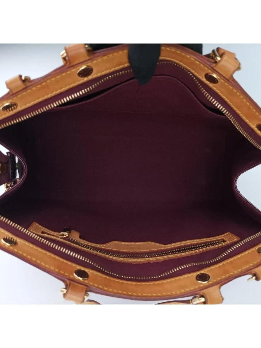 Louis Vuitton Blair MM Rouge Fauvist Vernis Shoulder Bag